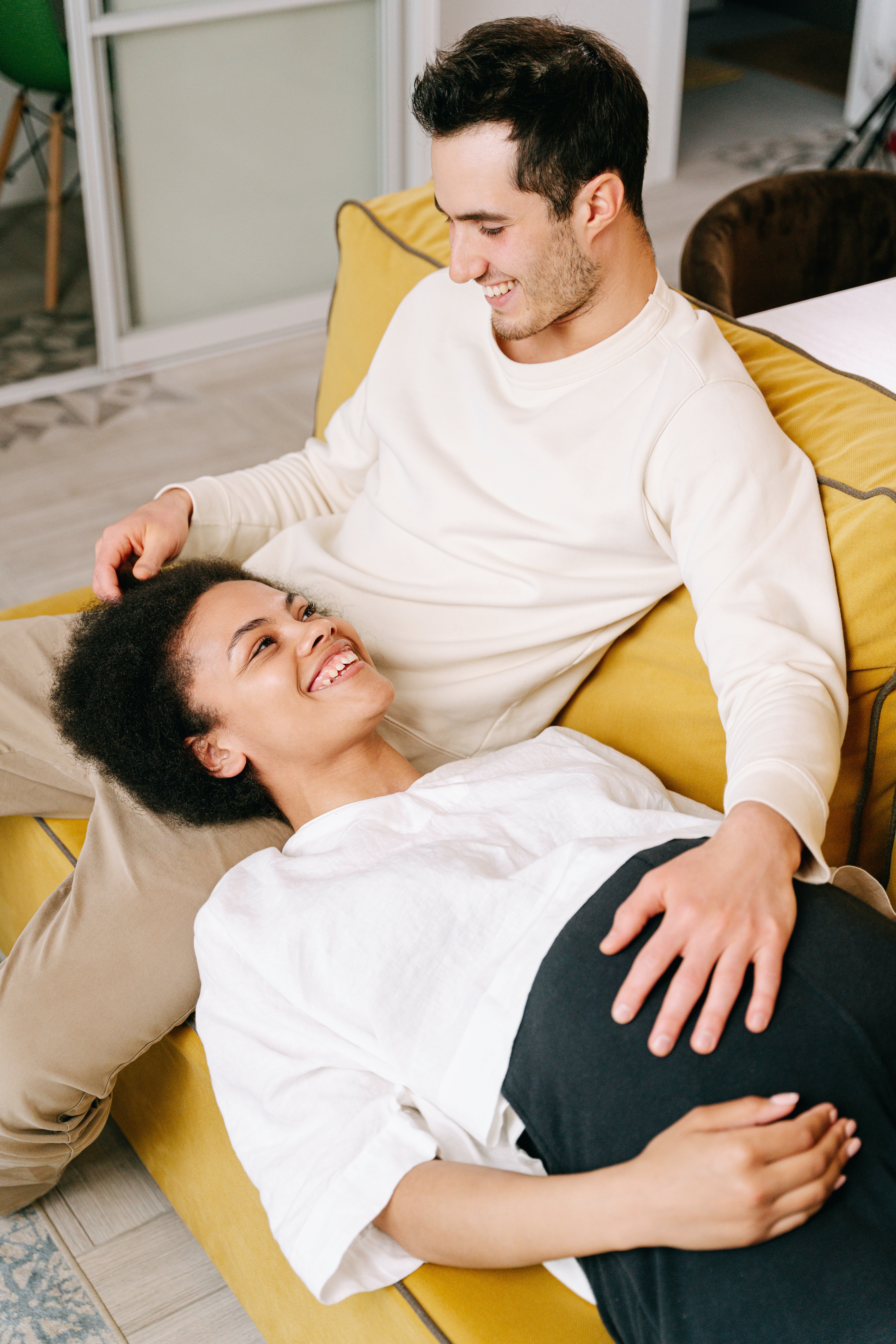 Navigating parenthood together: Exploring relationship satisfaction and commitment in first-time parents